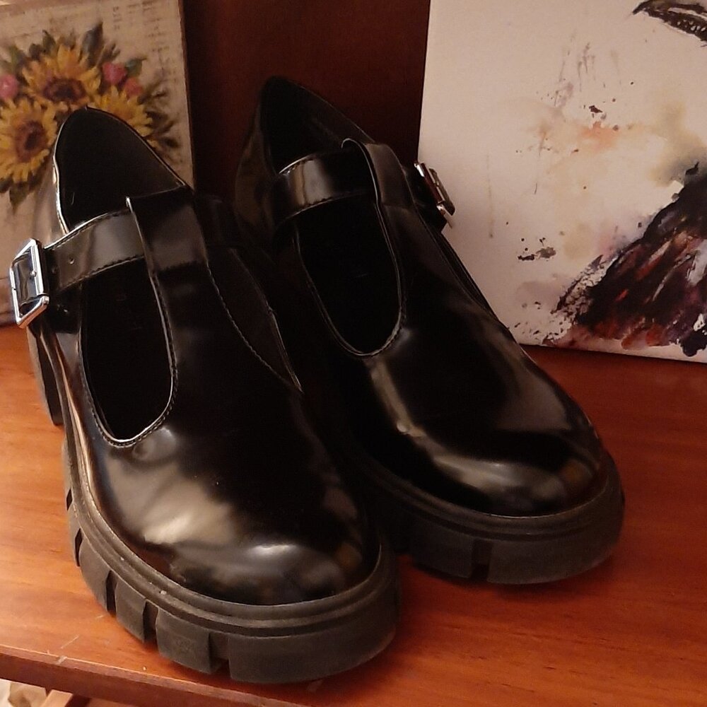 Chunky Mary janes